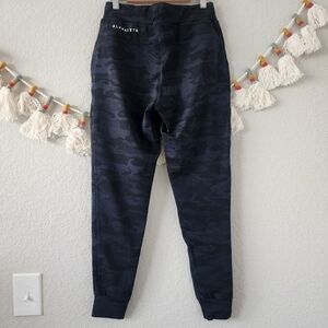 Alphalete Blue Camo Tappered Joggers Comfort Run Lounge Mens S